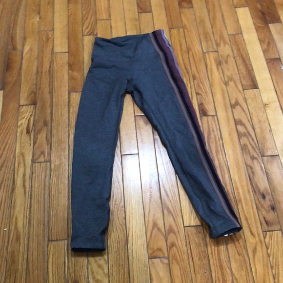 Lulu🍋 Take a Hint High Rise Tight 25” size 6 - Picture 4 of 11